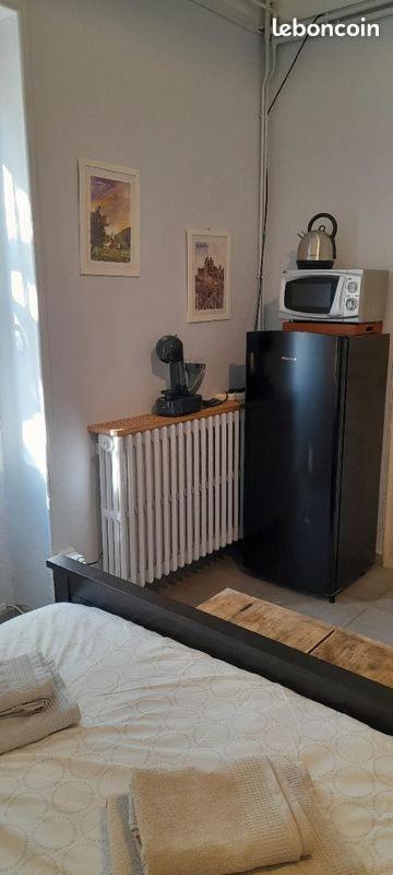 Chambre D'Hotes Manon - Domaine Les Peupliers - Lagnes Bagian luar foto